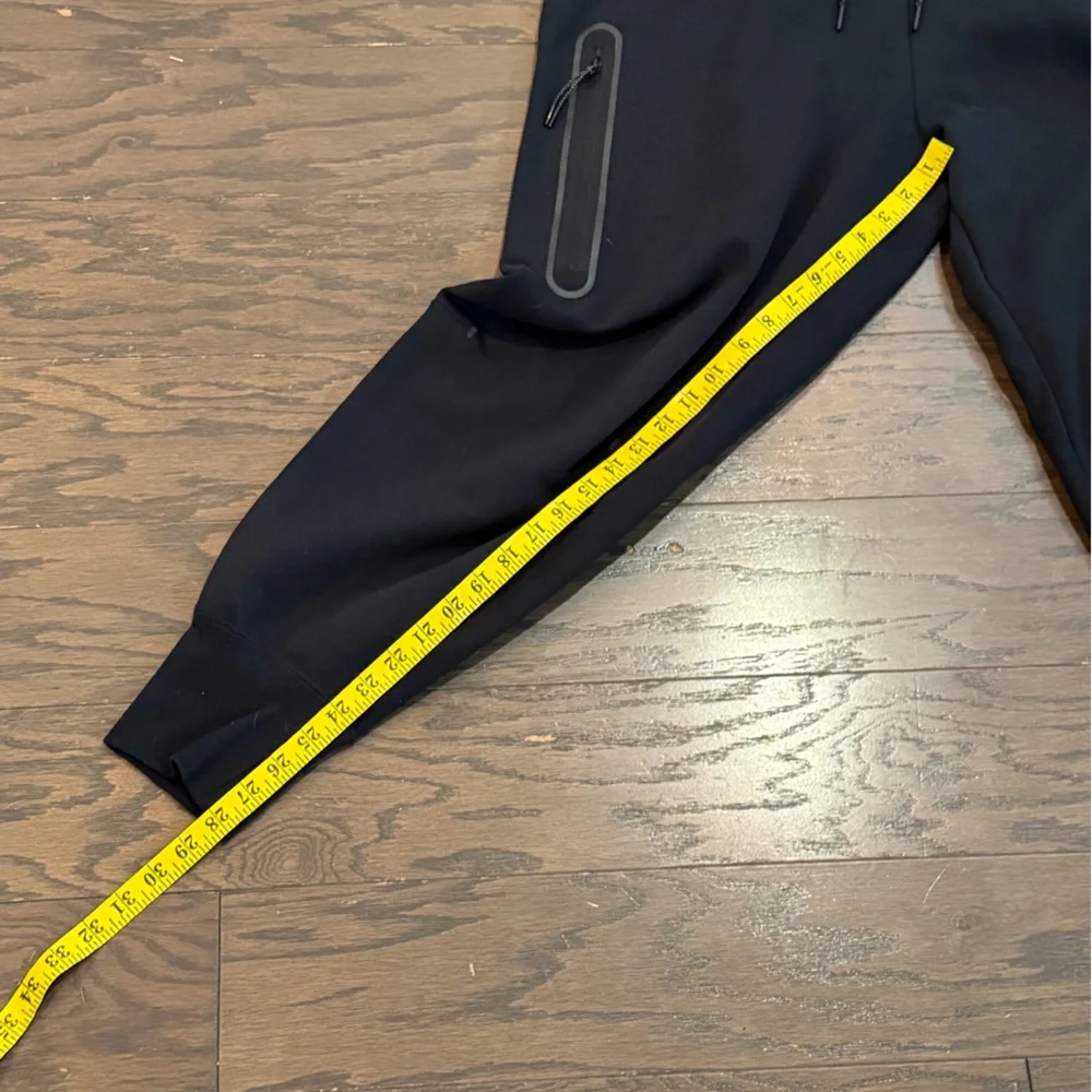 Nike Tech Women’s Fleece Jogger Pants Black Athletic Size Xl NWT